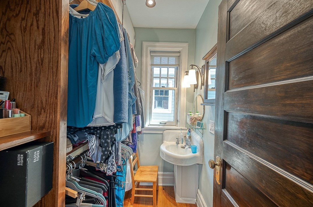 265 Lebanon Ave, Pittsburgh PA 15228-1322 exterior