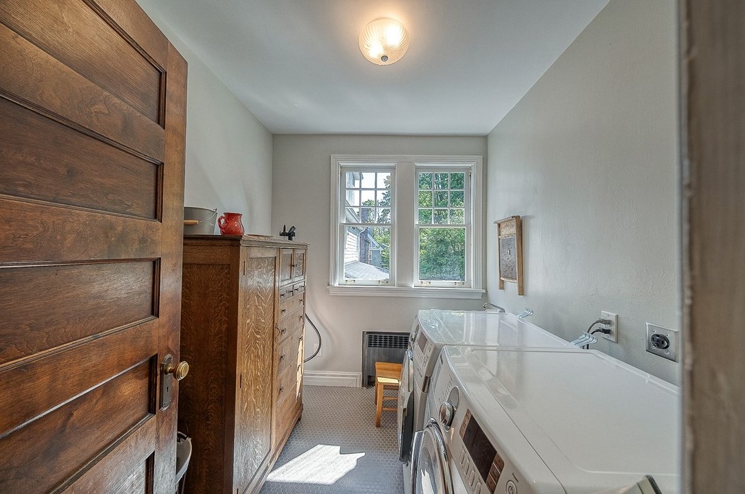 265 Lebanon Ave, Pittsburgh PA 15228-1322 exterior