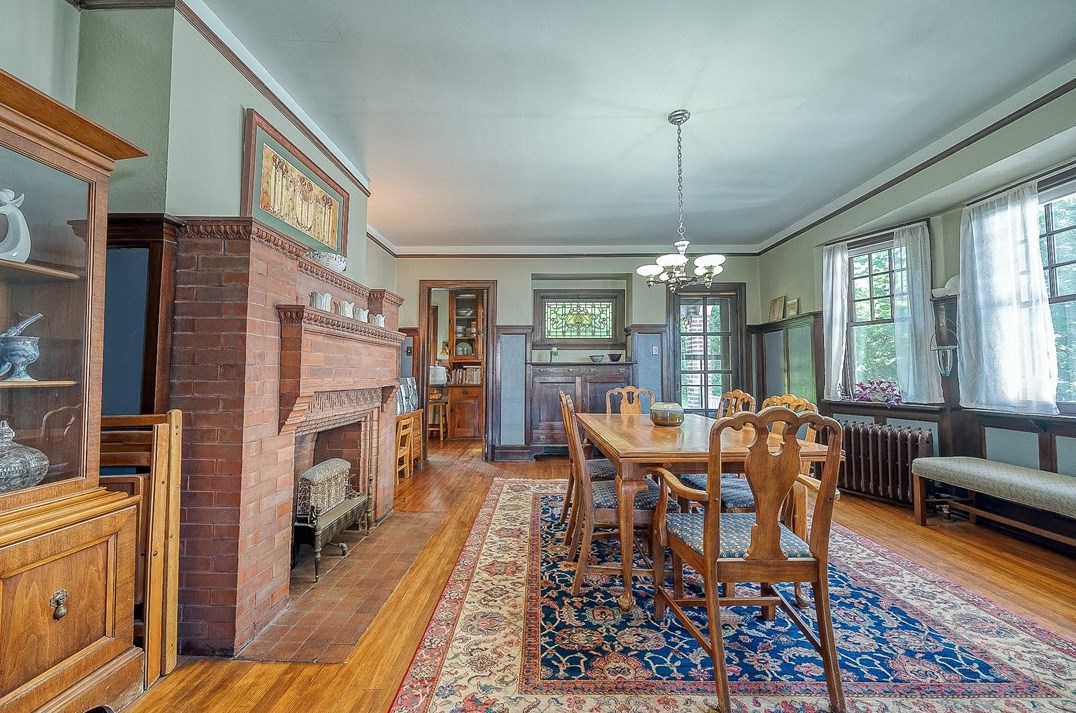 265 Lebanon Ave, Pittsburgh PA 15228-1322 exterior