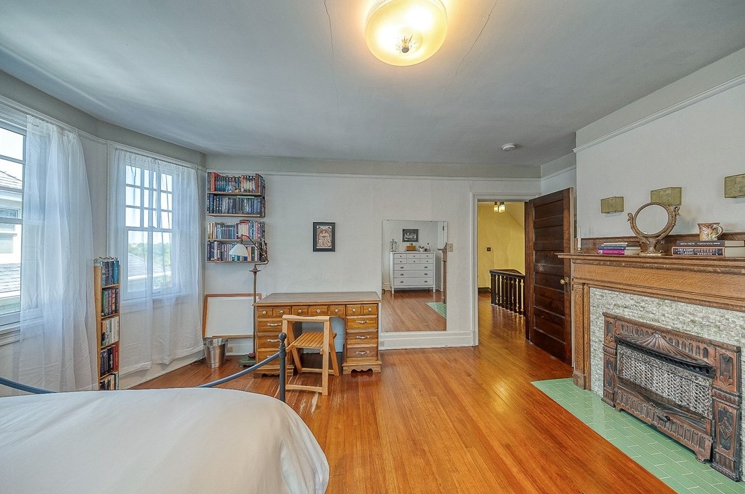 265 Lebanon Ave, Pittsburgh PA 15228-1322 exterior