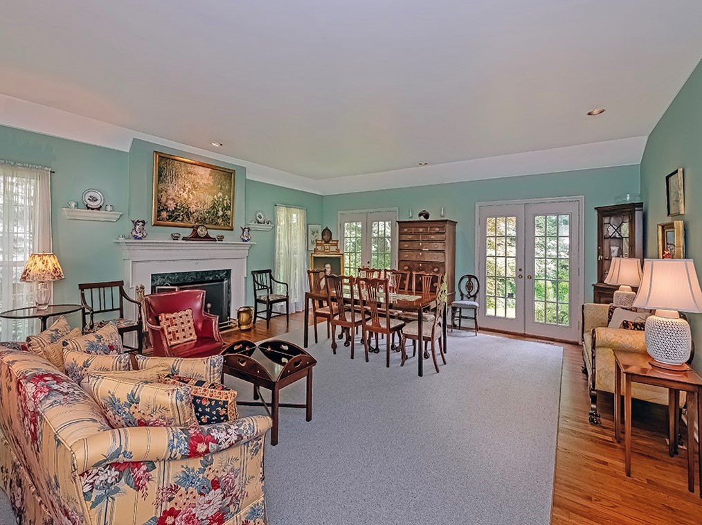 5421 Kipling Rd, Pittsburgh PA 15217-1038 exterior