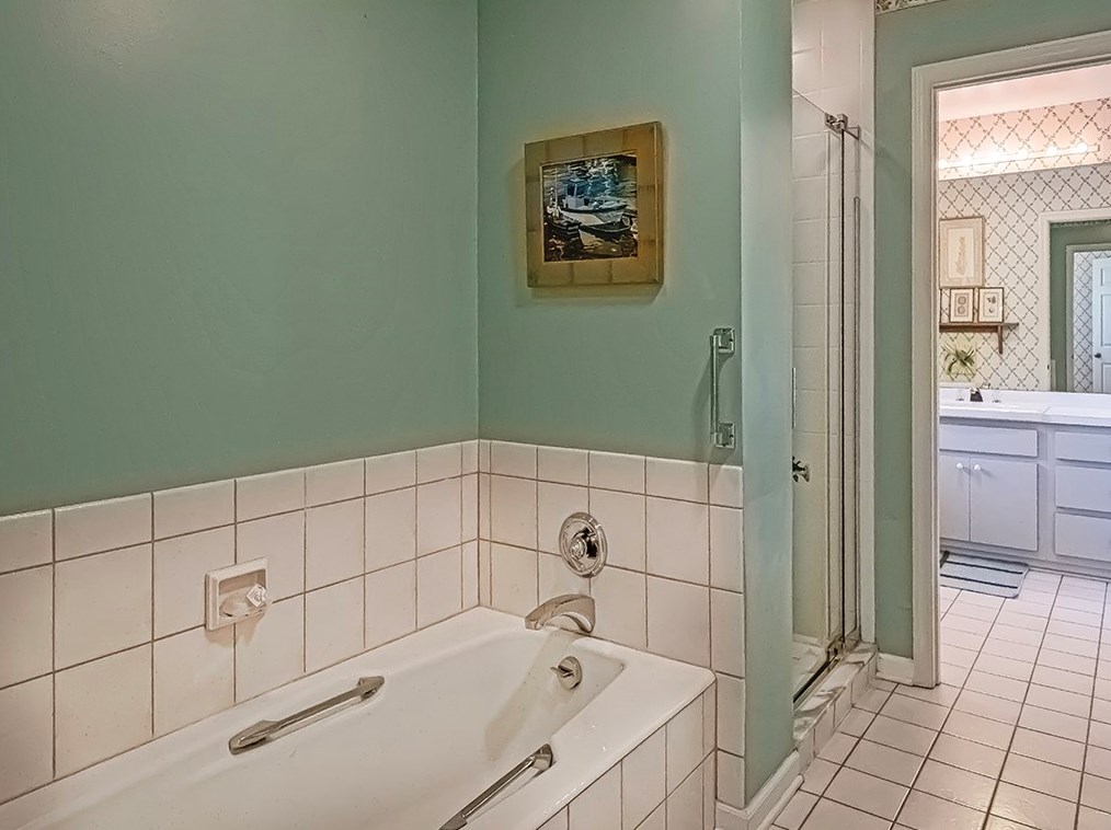 5421 Kipling Rd, Pittsburgh PA 15217-1038 exterior