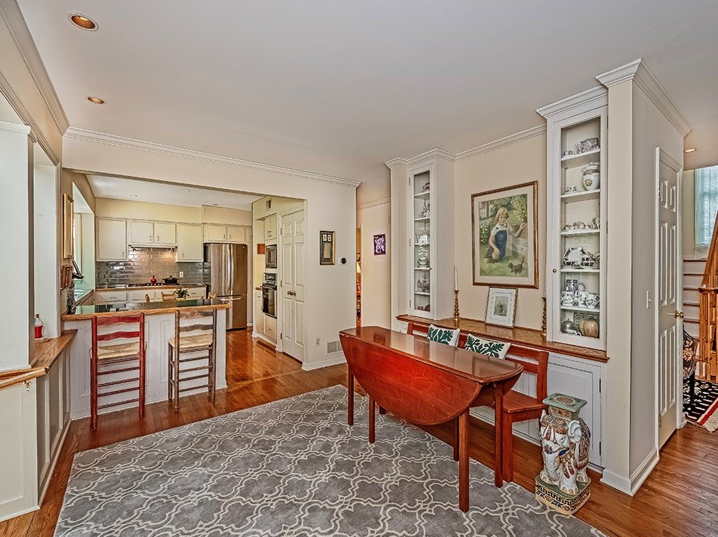 5421 Kipling Rd, Pittsburgh PA 15217-1038 exterior