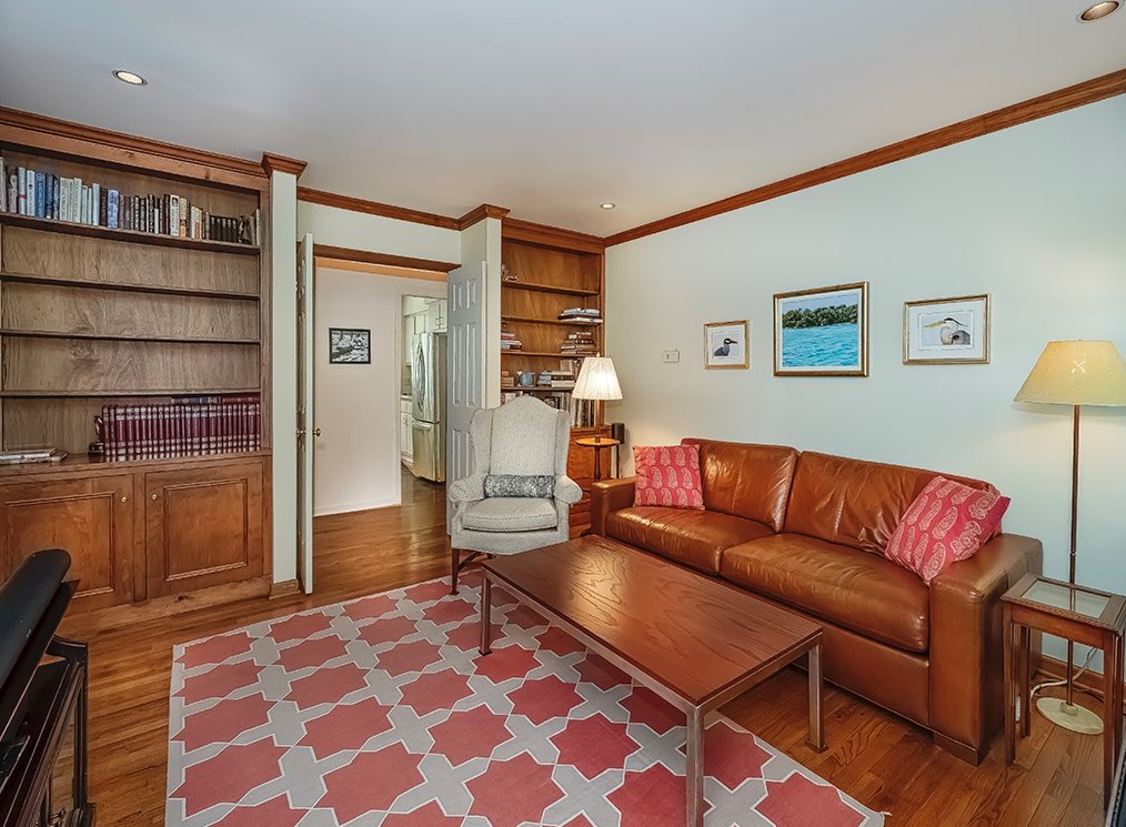 5421 Kipling Rd, Pittsburgh PA 15217-1038 exterior