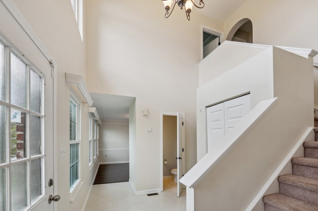 414 Crossbow Dr, New Stanton, PA 15672