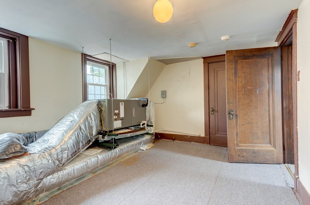 2859 Espy Ave, Pittsburgh PA 15216-2017 exterior