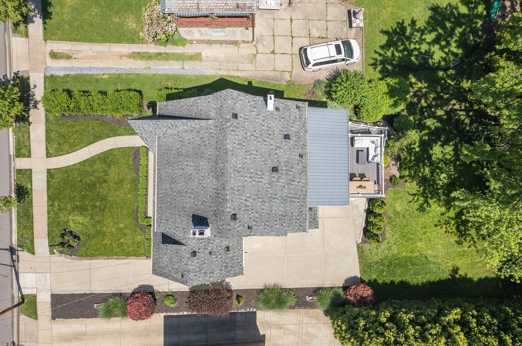 95 Inglewood Dr, Pittsburgh PA 15228-1555 exterior