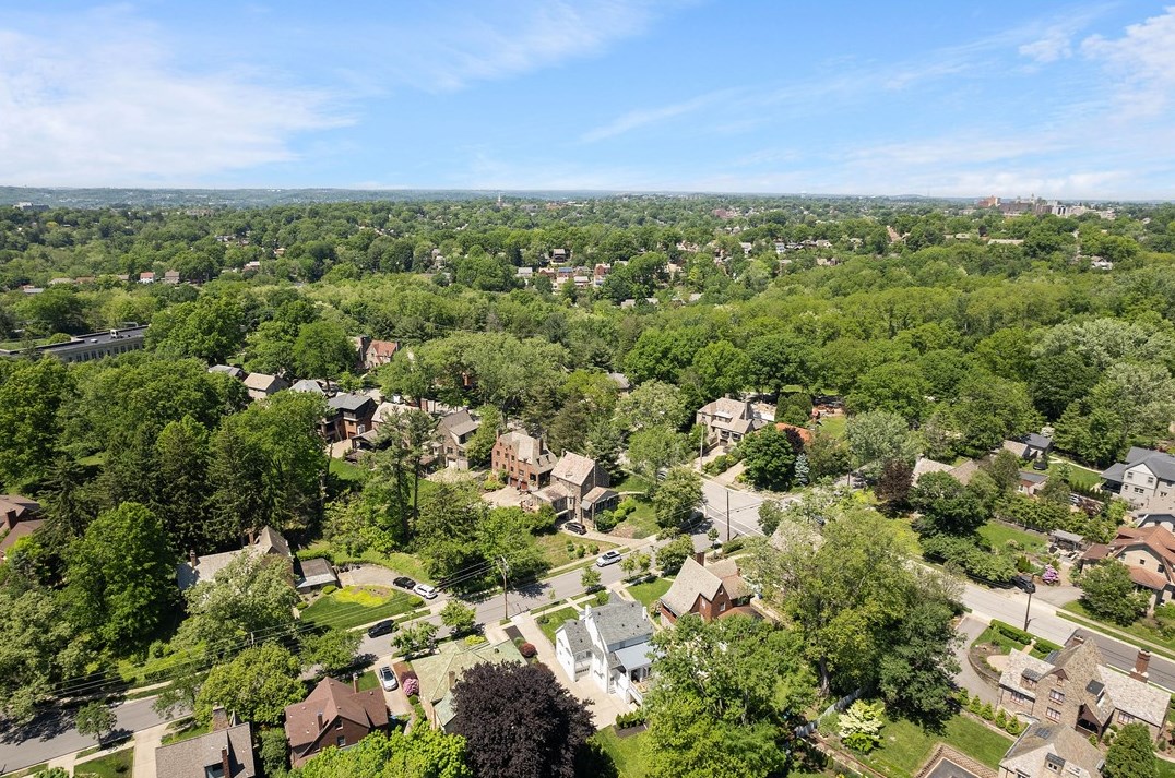 95 Inglewood Dr, Pittsburgh PA 15228-1555 exterior