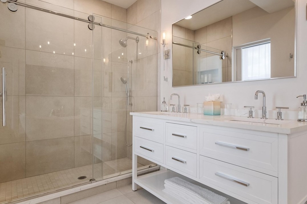 3906 Howley St, Pittsburgh PA 15224-1416 exterior