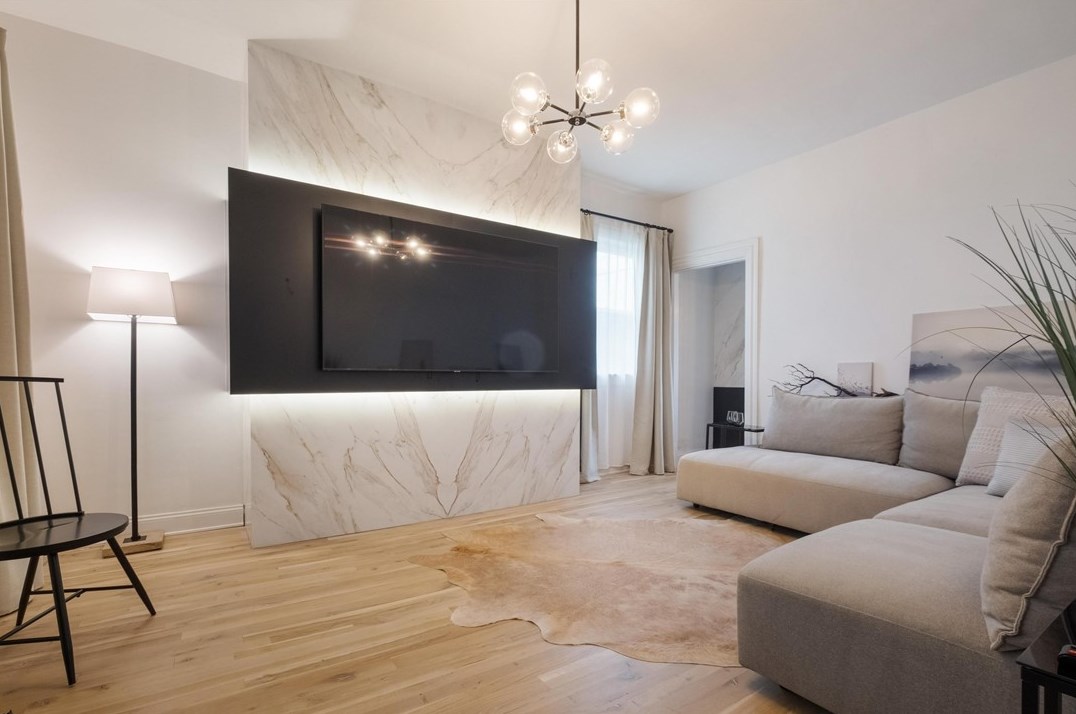 3906 Howley St, Pittsburgh PA 15224-1416 exterior