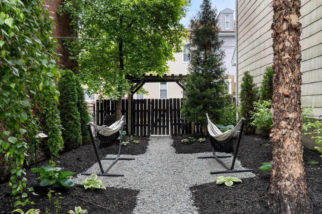 3906 Howley St, Pittsburgh PA 15224-1416 exterior