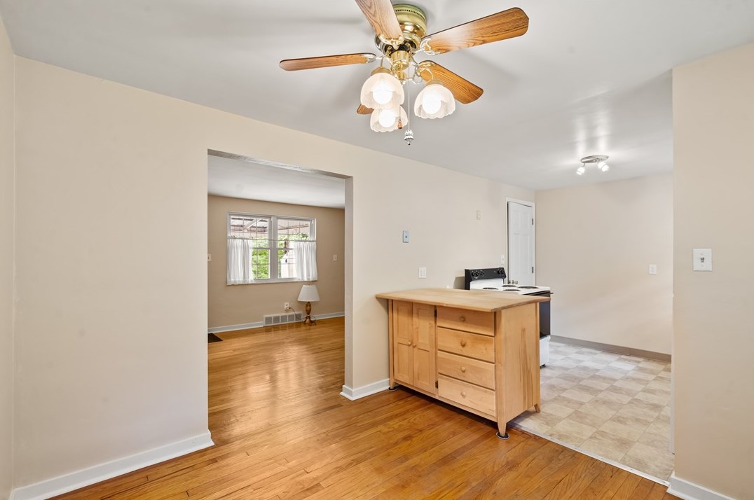 403 Maytide St, Pittsburgh PA  15227-1847 exterior