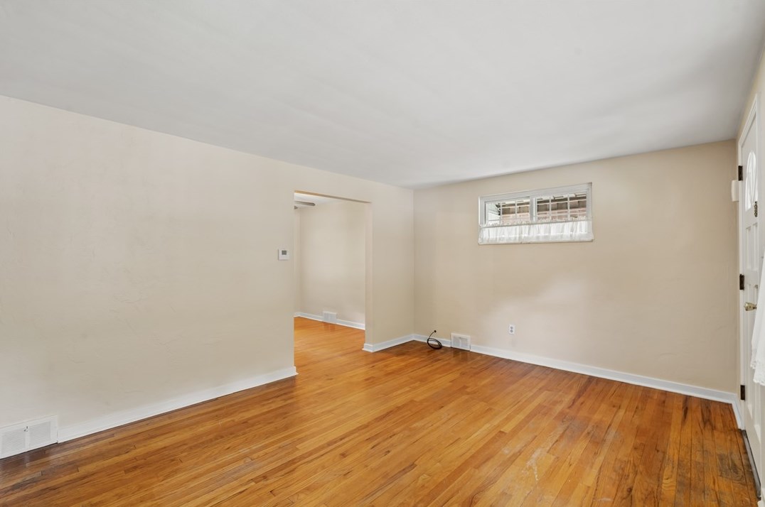 403 Maytide St, Pittsburgh PA  15227-1847 exterior