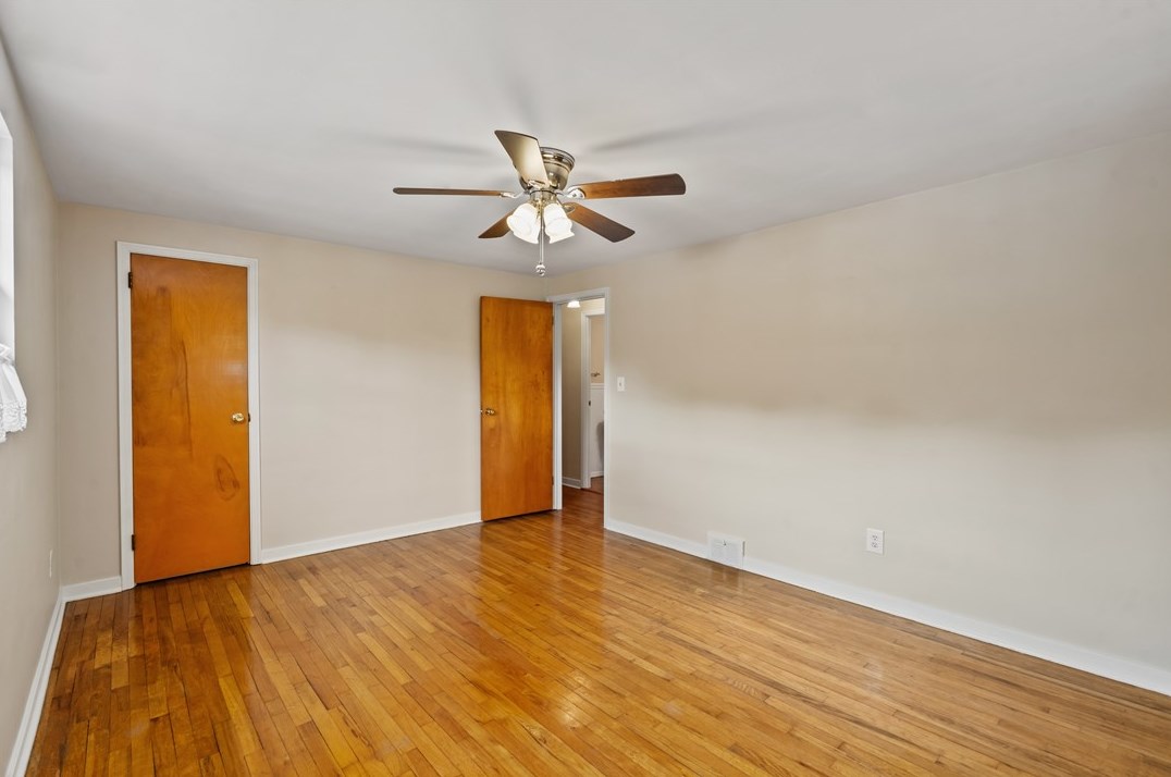 403 Maytide St, Pittsburgh PA  15227-1847 exterior