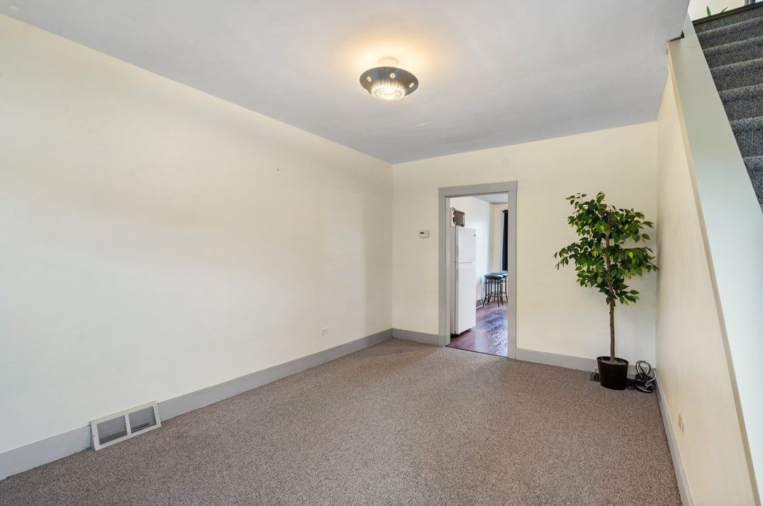 1700 Jancey St, Pittsburgh PA  15206-1146 exterior