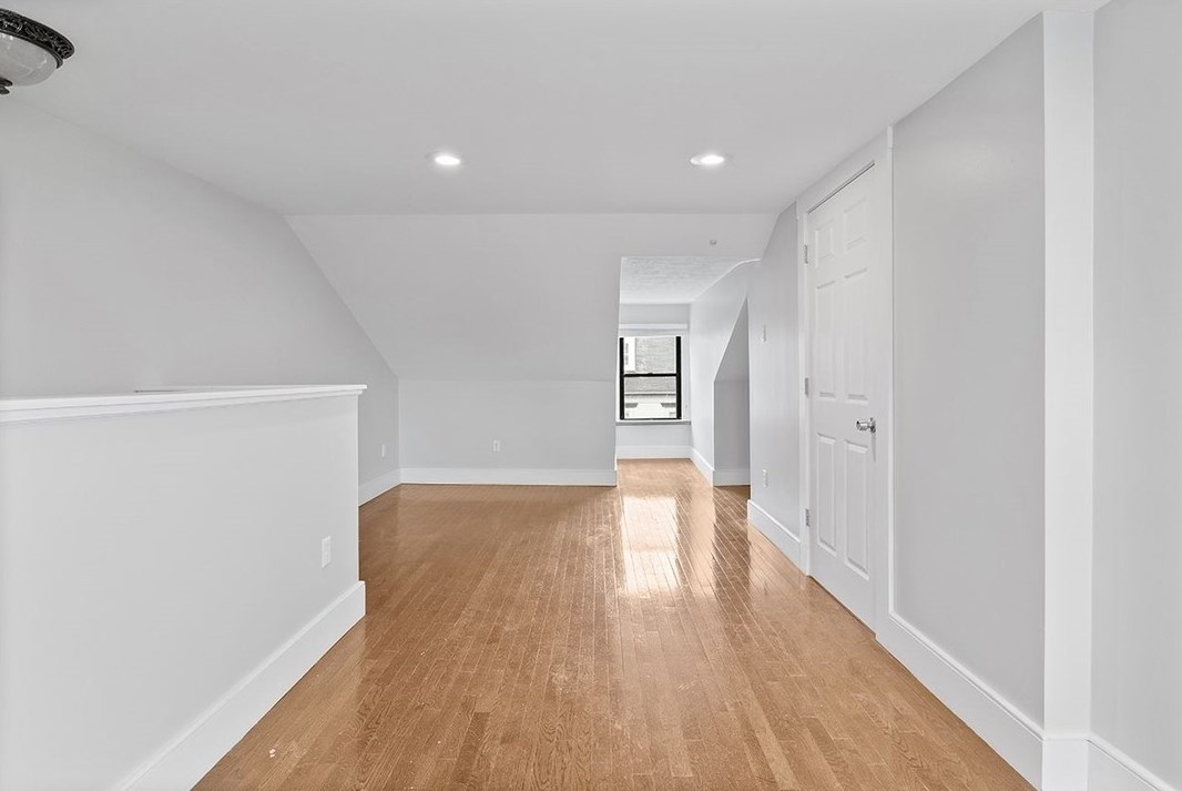 1213 Linden Pl, Pittsburgh PA 15212-4829 exterior