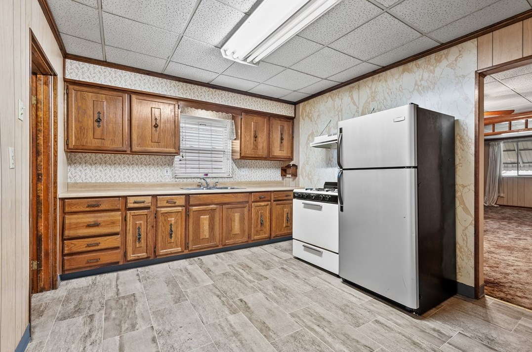 802 10th Ave, Whitaker PA  15120-1925 exterior