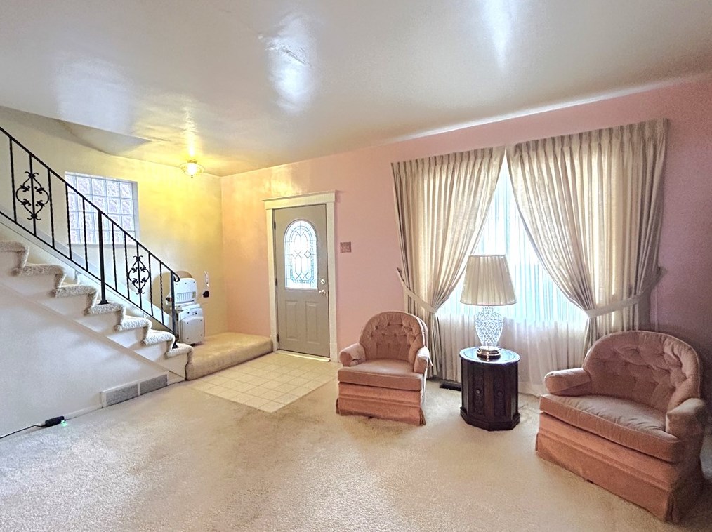 521 Locust St, Turtle Creek, PA 15145