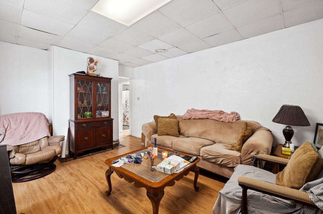 833 Excelsior St, Pittsburgh PA  15210-1036 exterior