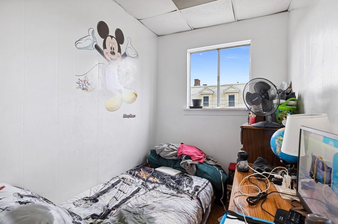 833 Excelsior St, Pittsburgh PA  15210-1036 exterior