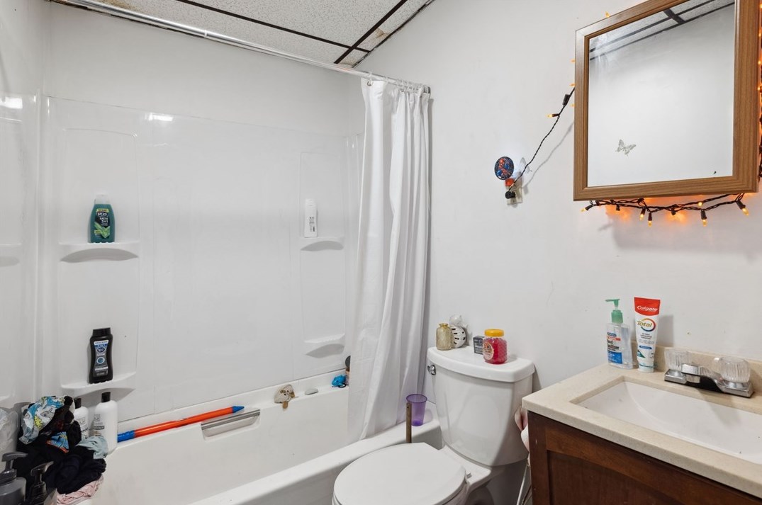 833 Excelsior St, Pittsburgh PA  15210-1036 exterior