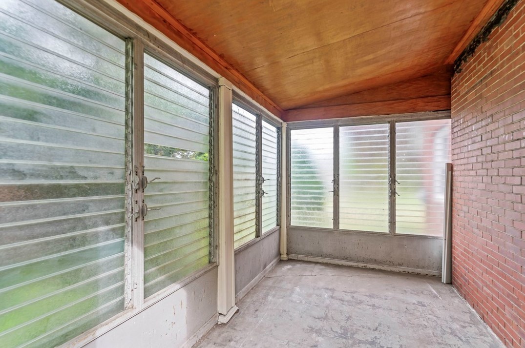 944 Fidelity Dr, Pittsburgh PA  15236-1315 exterior