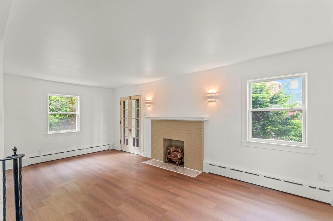 944 Fidelity Dr, Pittsburgh PA  15236-1315 exterior