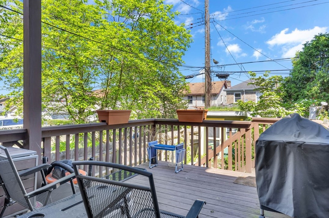 1150 Jancey St, Pittsburgh PA 15206-1145 exterior