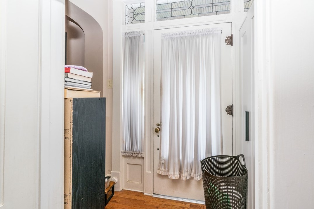 695 Main St, Washington PA 15301-3914 exterior