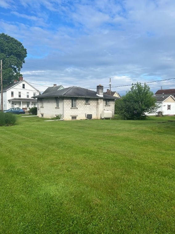 407 Vine St, South Connellsville PA  15425-4840 exterior