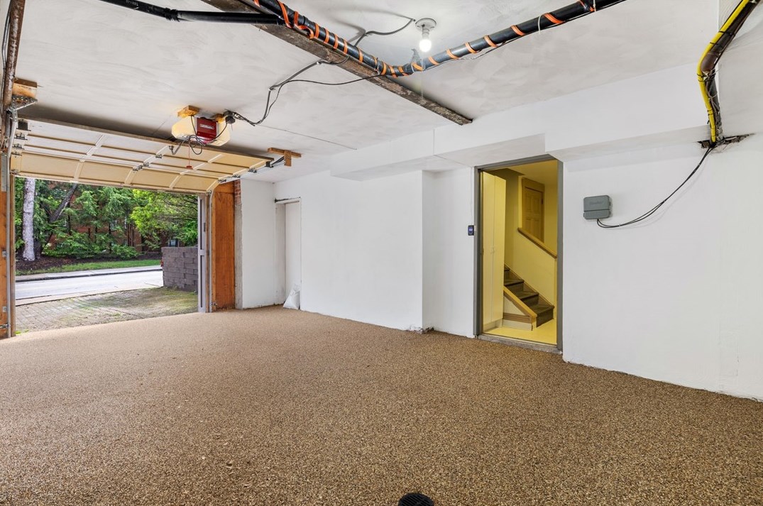 5321 5th Ave, Pittsburgh PA 15232-2142 exterior