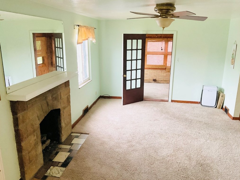 204 Wainwright Ave, Pittsburgh PA  15227-3325 exterior