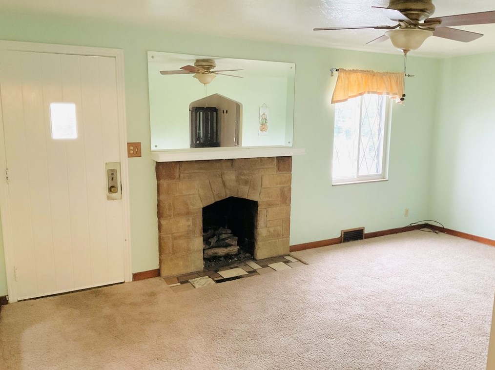 204 Wainwright Ave, Pittsburgh PA  15227-3325 exterior