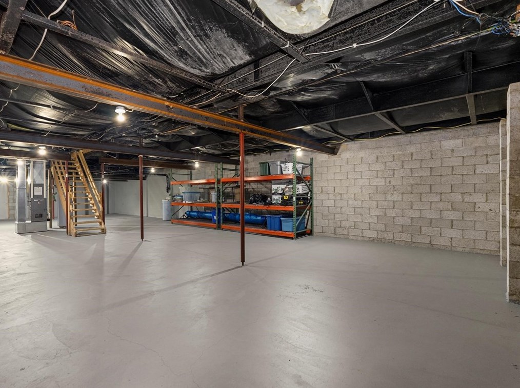 2711 Front St, Monaca PA 15061-1222 exterior