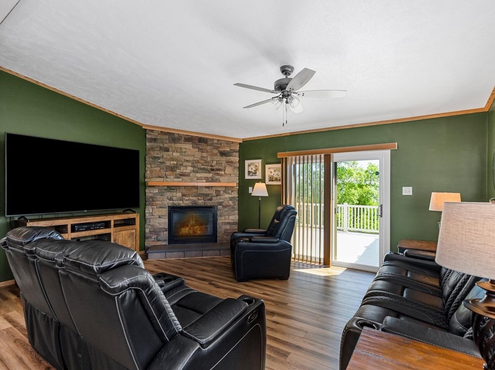 2711 Front St, Monaca PA 15061-1222 exterior