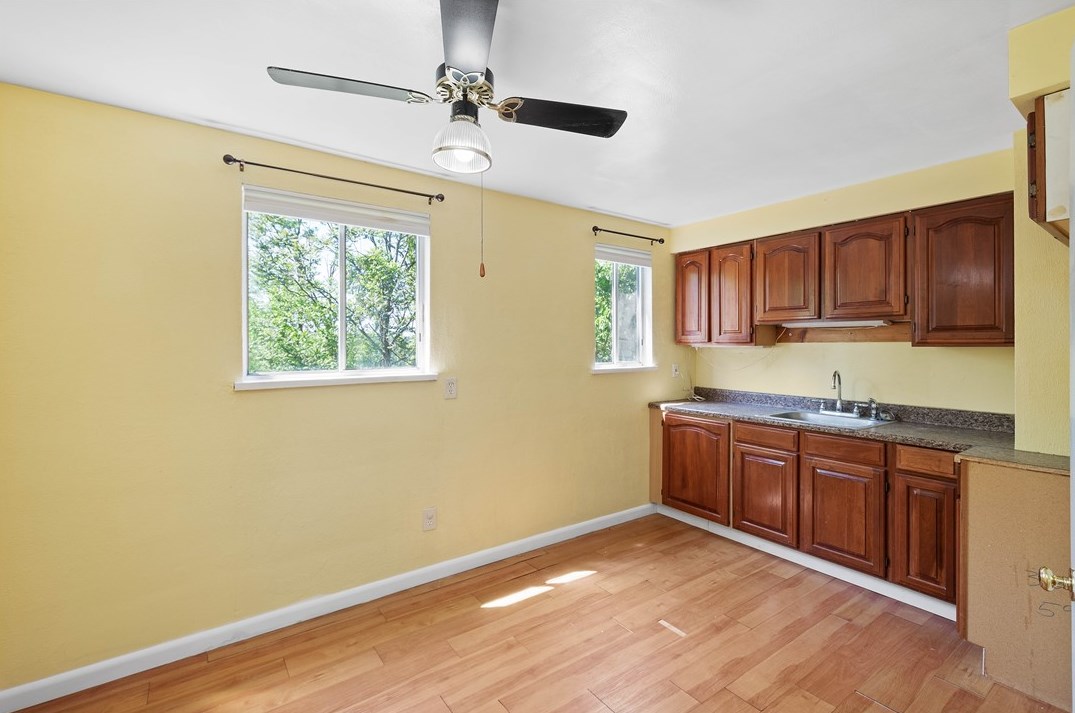 409 Elias Dr, Pittsburgh PA 15235-1711 exterior