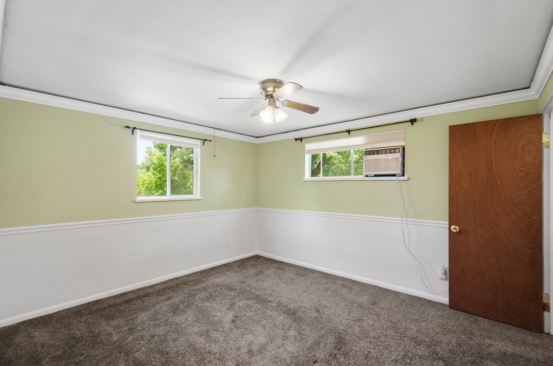 409 Elias Dr, Pittsburgh PA 15235-1711 exterior