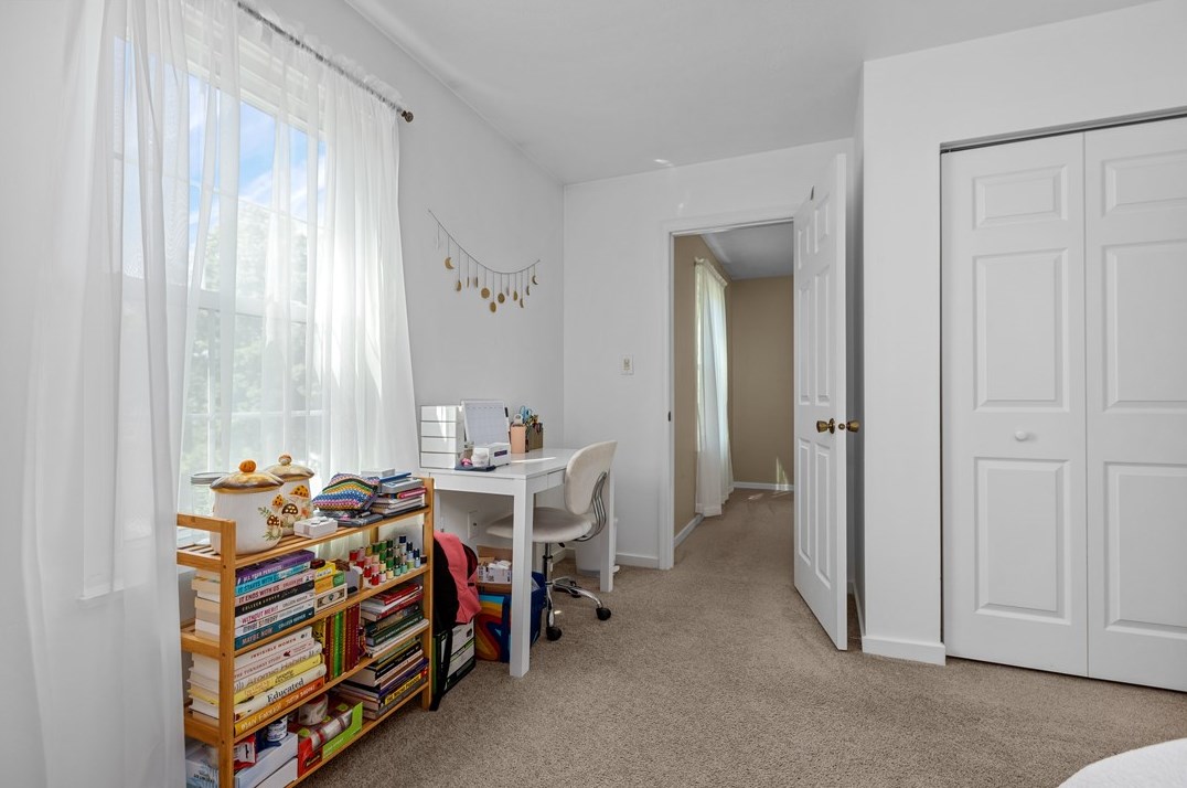 110 Bertley Rdg Dr, Moon Twp PA 15108-9761 exterior