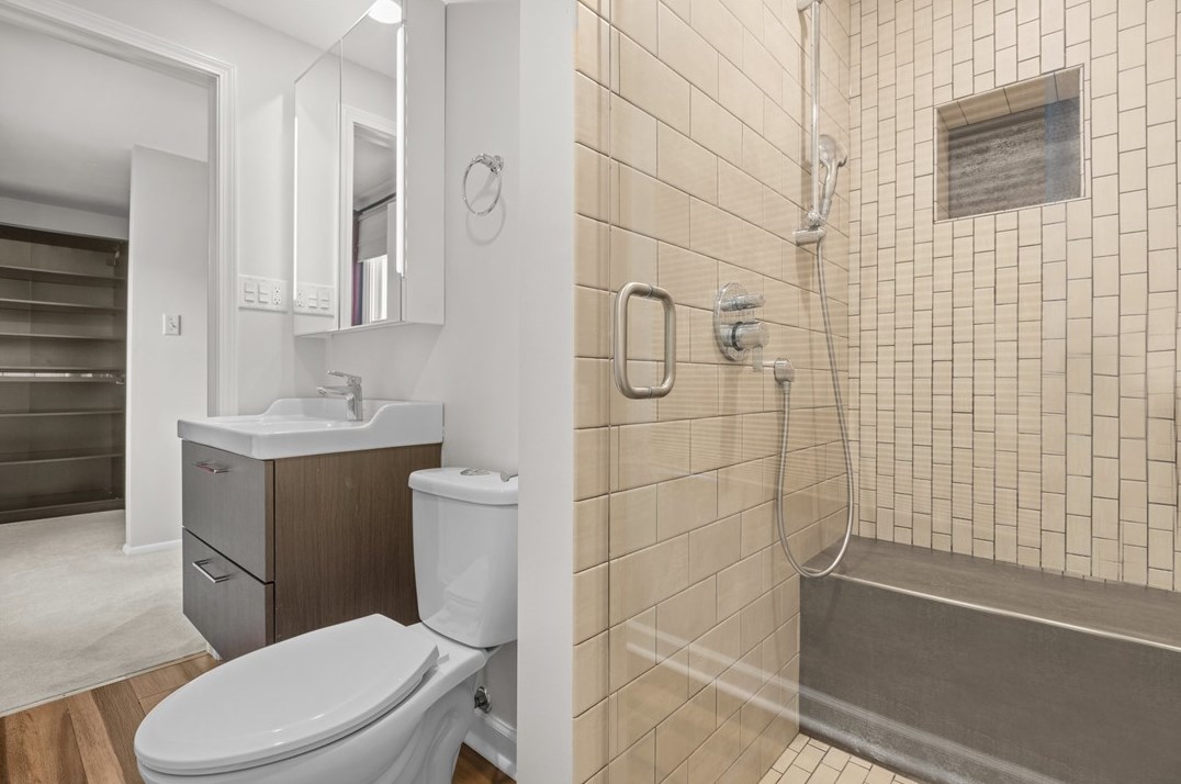 1301 Manor Dr, Pittsburgh PA 15236-4556 exterior