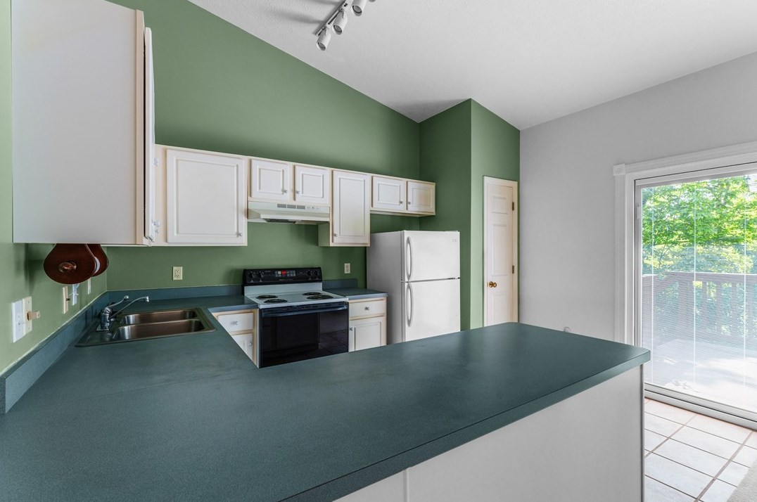 50 Golfwood Dr, Hermitage PA  16148-3954 exterior