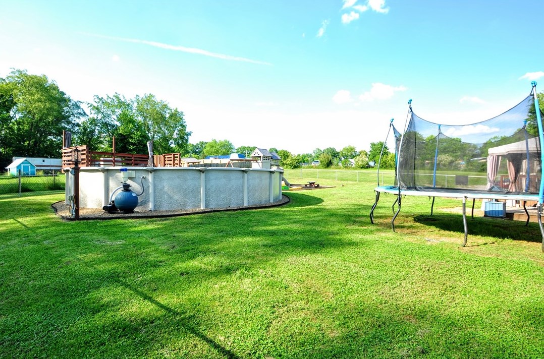 611 Stewartstown Rd, Point Marion, PA 15474