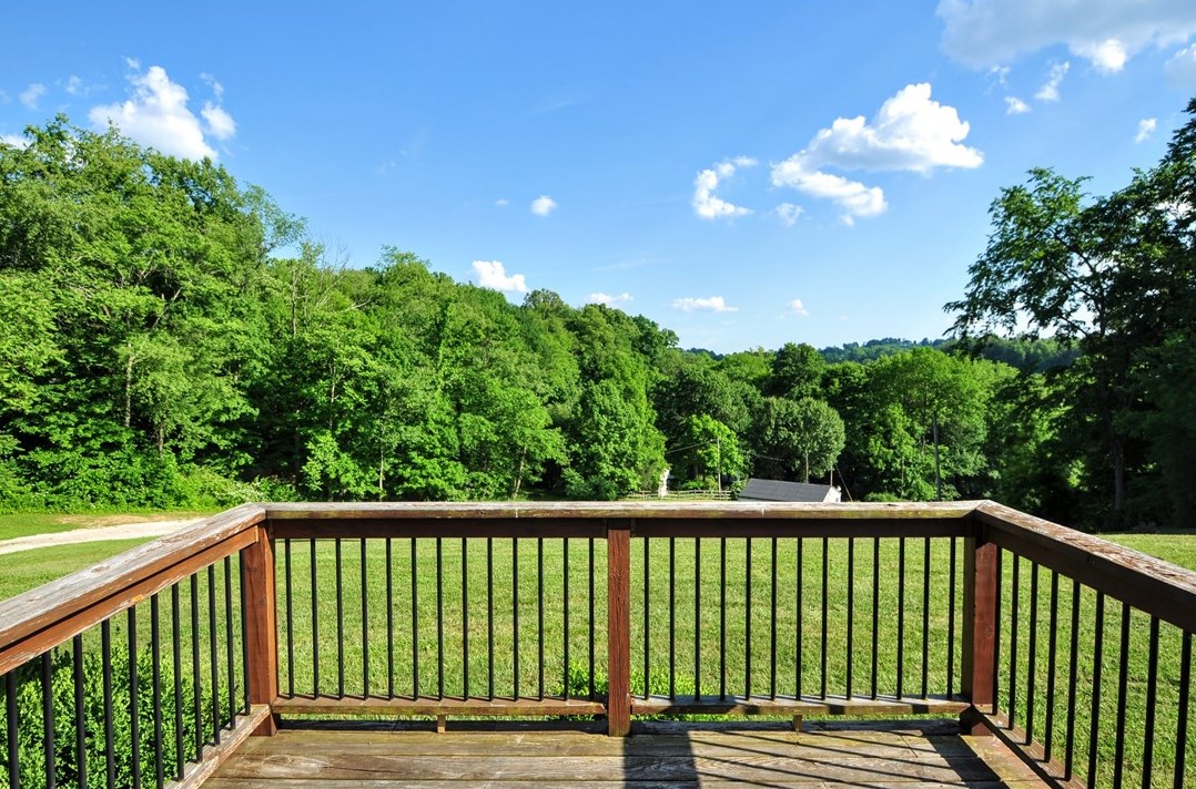 611 Stewartstown Rd, Point Marion, PA 15474