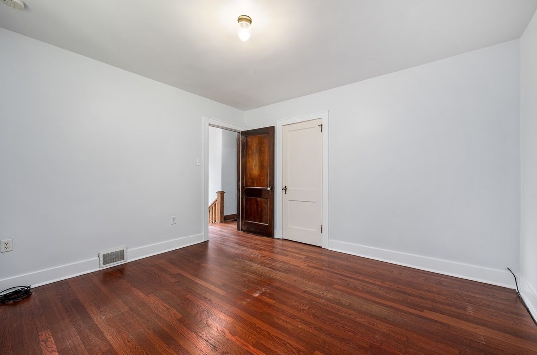 7914 Newmeyer St, Pittsburgh PA 15218-1828 exterior