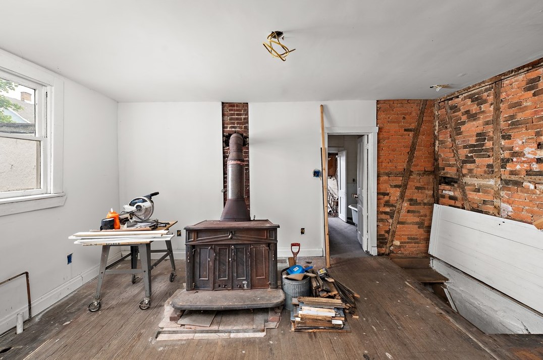 271 14th St, Ambridge PA 15003-4202 exterior