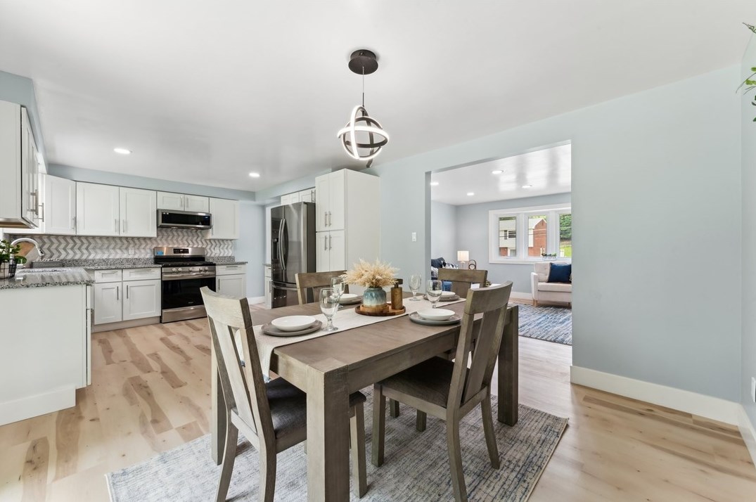 645 Carnival Dr, Pittsburgh PA 15239-2628 exterior