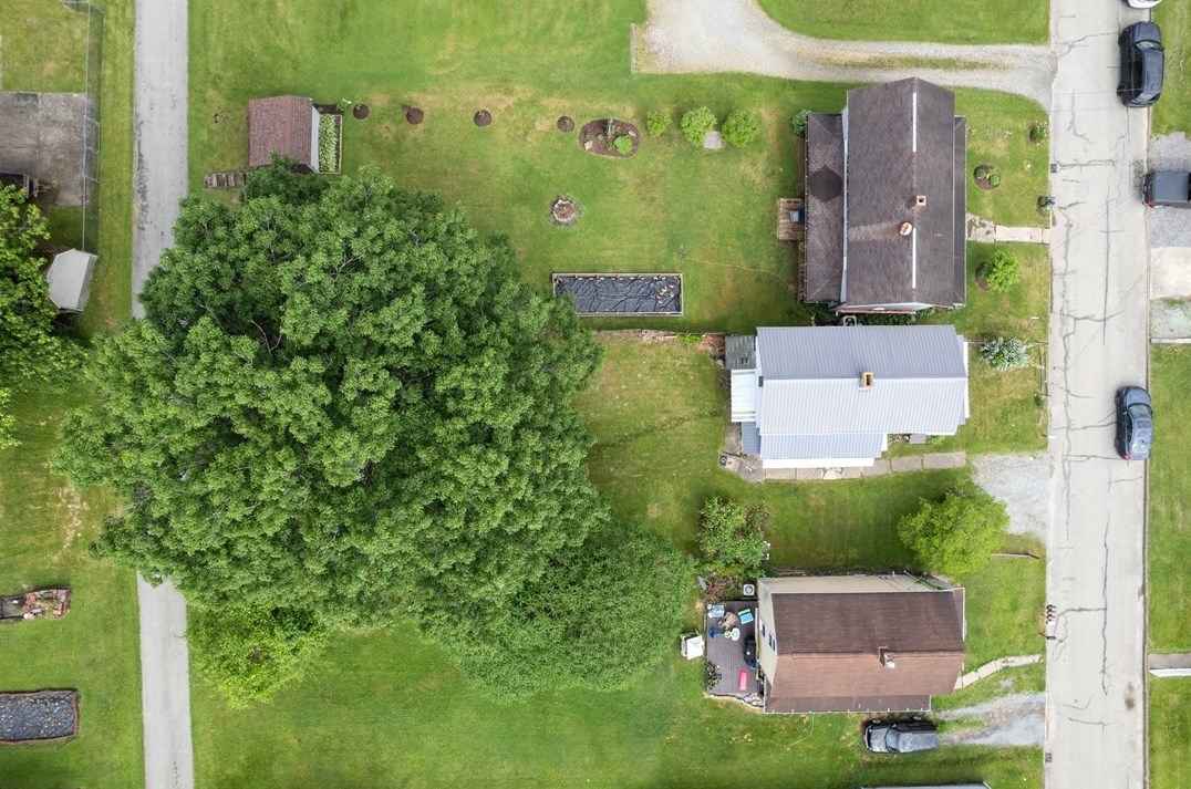 205 2nd St, Leechburg, PA 15656