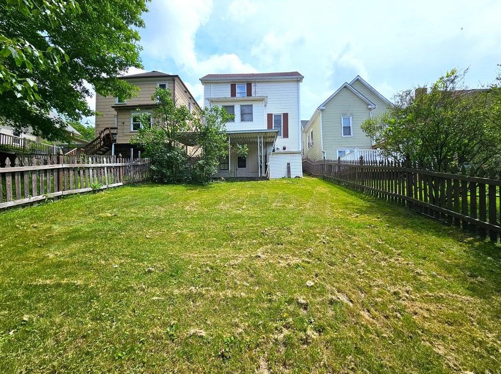 341 Burton Ave, Washington PA 15301-3302 exterior