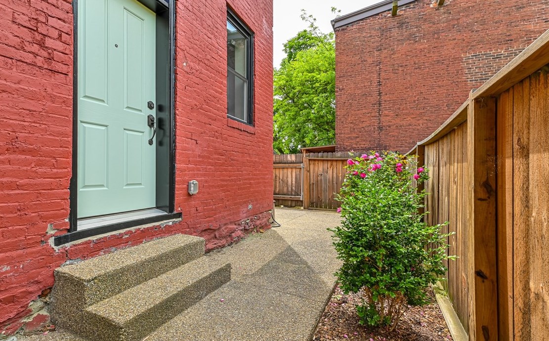 1119 Fulton St, Pittsburgh PA 15233-1954 exterior