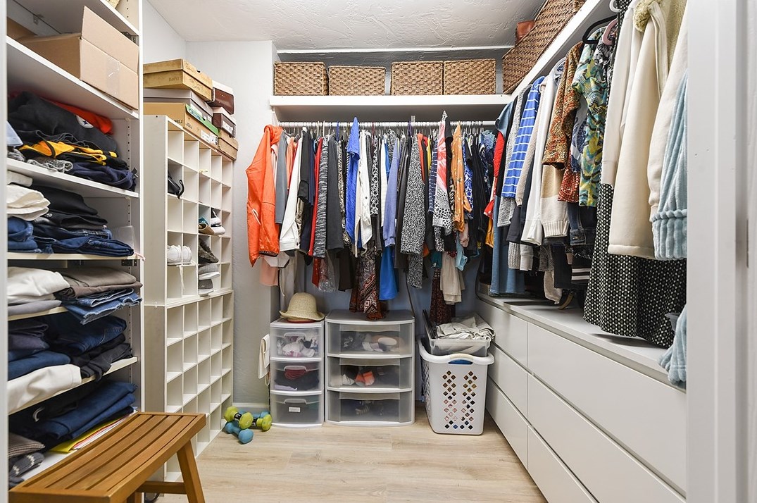 127 Horseshoe Dr, Mckeesport PA  15131-3221 exterior