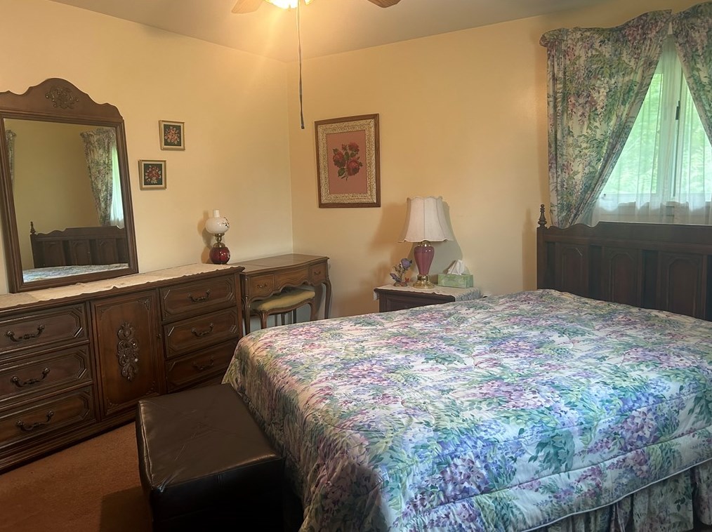 185 Kruest Dr, Freedom PA 15042-2735 exterior